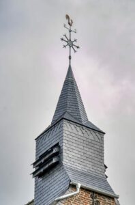 Restauration de la toiture en ardoise de la chapelle de l'Epine a Solre-le-Chateau