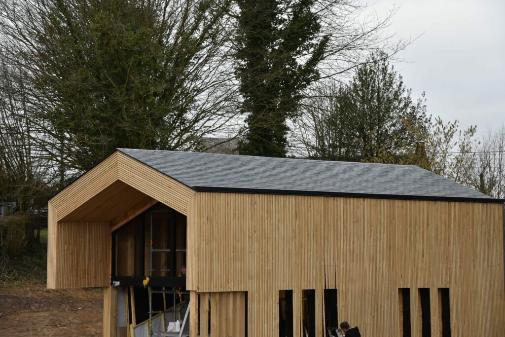 Couverture en ardoise naturelle d'un chalet a Felleries
