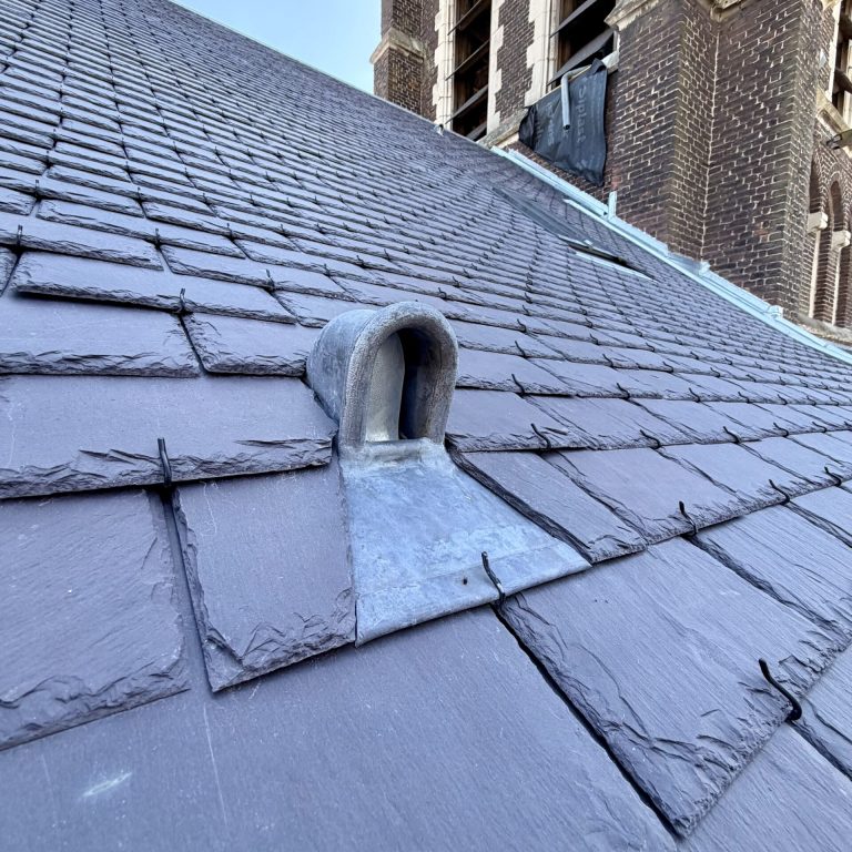 Savoir-faire de la couverture en ardoise — Couverture de l'Helpe